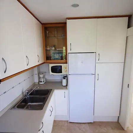 Seaside Jacuzzi Terrace Apartment: Puerto Pollenca Beachfront * Port de Pollenca